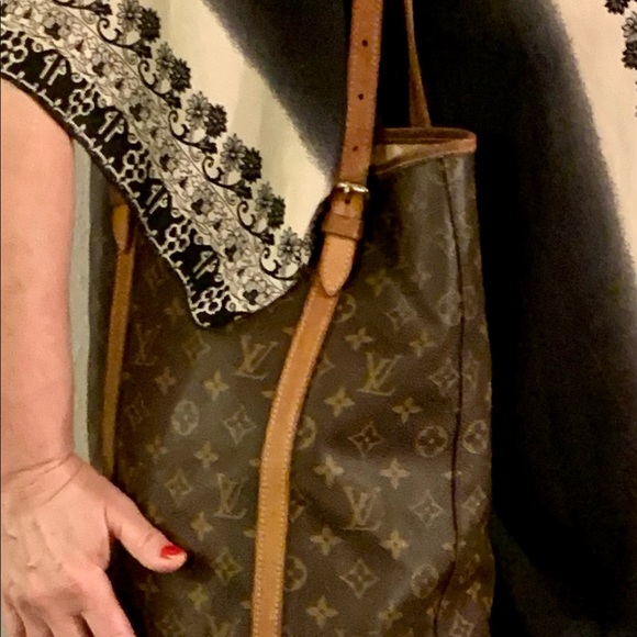 💯 AUTHENTIC Vintage Monogram Louis Vuitton Bucket GM Handbag duplicate listing - Picture 5 of 16